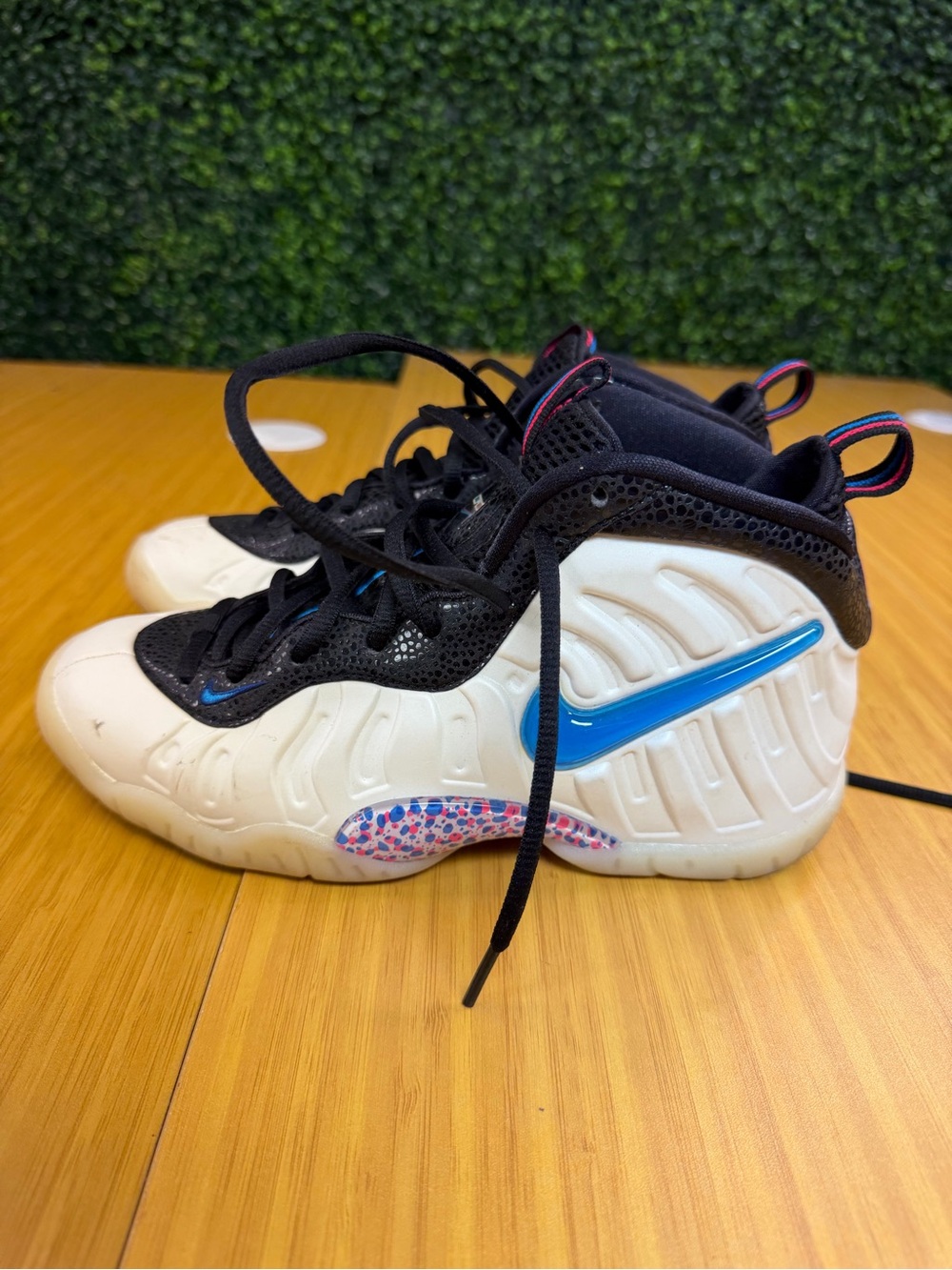Nike Air Little Posite Foamposite Pro White Blue Black GS Size 4.5Y 644792-102